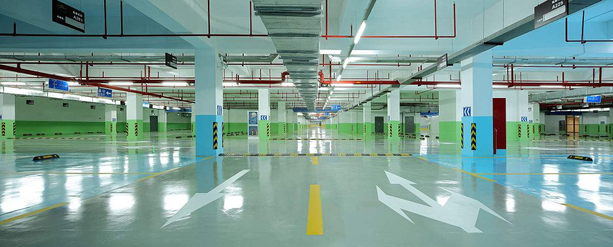 地下車庫 地下車庫